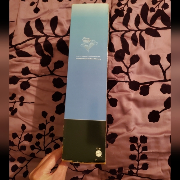 Farrah Fawcett Black Label Collectors Barbie *Damaged Box* - Picture 4 of 16